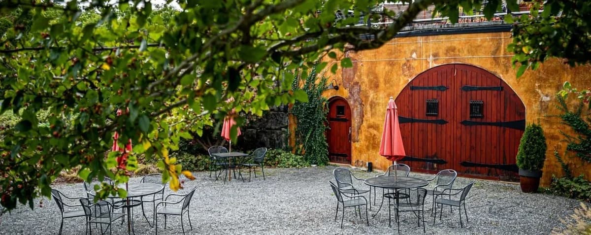 The stone courtyard at Anyela's Vineyards near Skaneateles